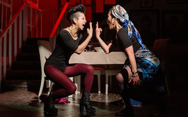 Intiman Theatre Two Mile Hollow Review Seattle, Washington wa. - Image